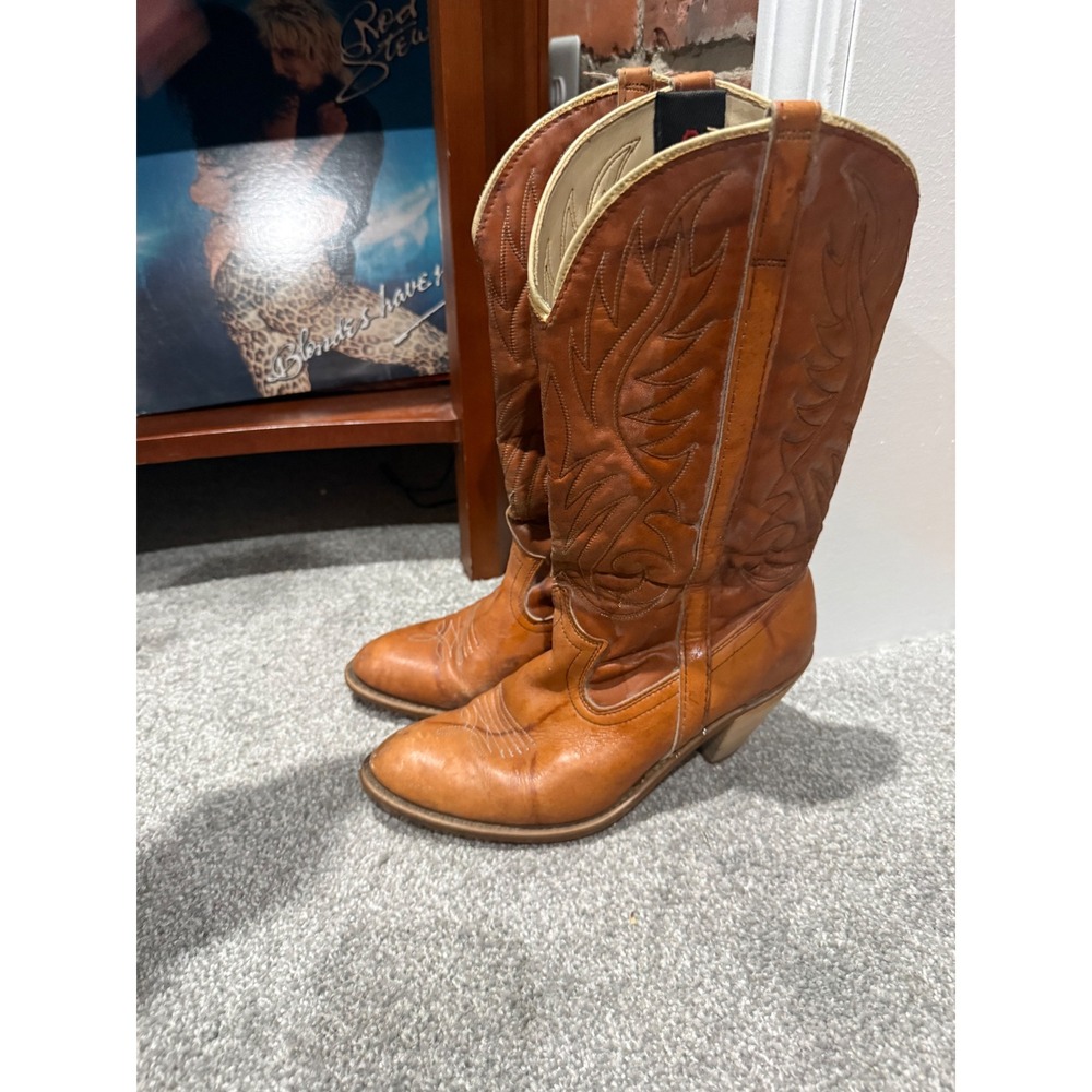 Vintage Dingo Tan Leather Western Cowboy Boots Pointed Toe Stitched Brown 8M
